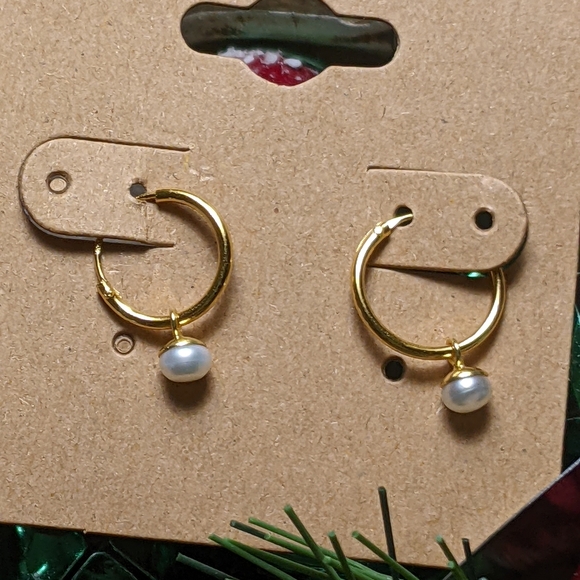 Pearl Charm Hoops - Picture 2 of 3